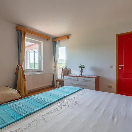 Cozy In With Wifi بيت للعطل زادار