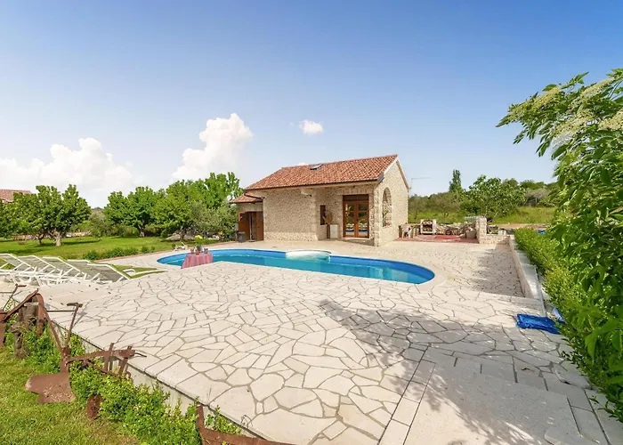 Holiday home Amazing In *