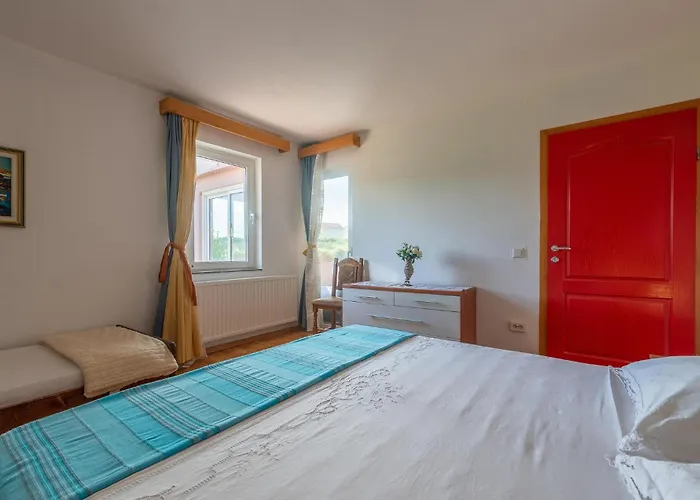 Amazing In Holiday home Zadar